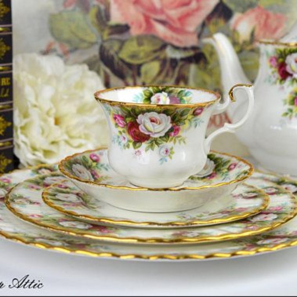 Royal Albert Celebration Bone China 5 Piece Place Setting